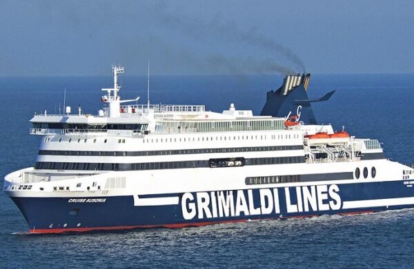 Nuova linea Napoli Palermo con tre partenze in settimana, è una nave della Grimaldi Lines